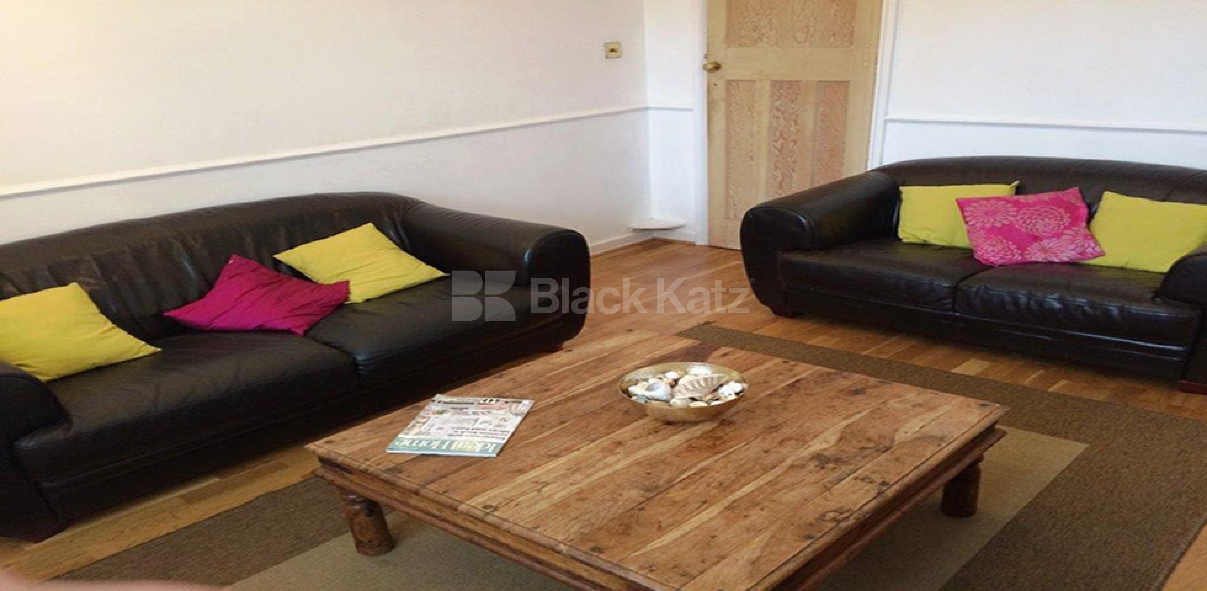 			UNDER OFFER , 2 Bedroom, 1 bath, 1 reception Apartment			 Pocock Street, Southwark/Waterloo SE1